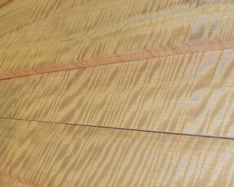 China Natural Movingui Wood Veneer Sheet For Interior Decoration supplier