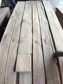 China Sliced Natural American Knotty White Oak Wood Veneer Sheet supplier